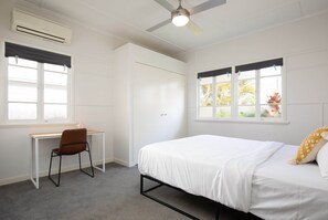 1 habitación, tabla de planchar con plancha, wifi y ropa de cama 