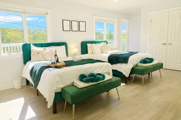 Cabin, 3 Bedrooms, Balcony | 3 bedrooms