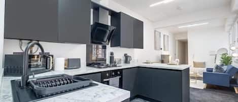 Fridge, microwave, oven, stovetop