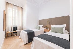 3 Schlafzimmer, Bügeleisen/Bügelbrett, Internetzugang, Bettwäsche