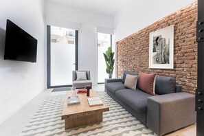 Living area - Andrés Mellado I - Two Bedroom Apartment, Sleeps 4 (Madrid)