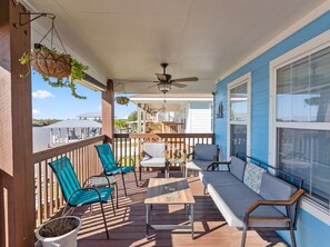 Property grounds - Colorado Riverfront Oasis – Fishing, Views & Perfect Family Getaway (Matagorda)