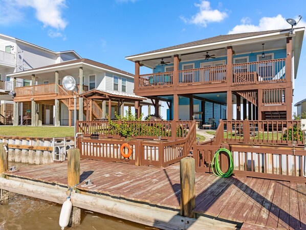 Exterior - Colorado Riverfront Oasis – Fishing, Views & Perfect Family Getaway (Matagorda)