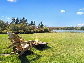 Property grounds - Cove House with Private Pool, Ocean Views, Family Retreat (Owls Head)