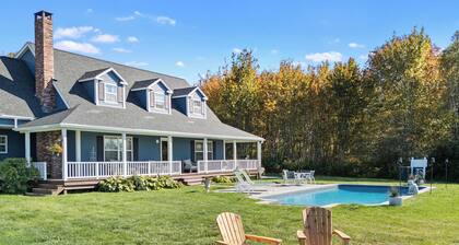 Cove House with Private Pool, Ocean Views, Family Retreat