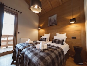 Apartment | 5 bedrooms - Sophisticated Alpine Stay in Megeve (Combloux)