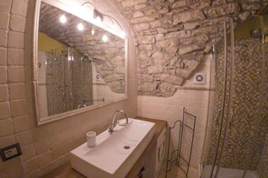 Bathroom - Sardinian Gallery Casa Vittorio (Bosa)