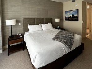 Free WiFi, bed sheets - Elegant 4-Bedroom Suite in Canyons Village (Park City)