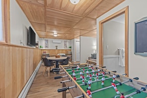 Spielezimmer