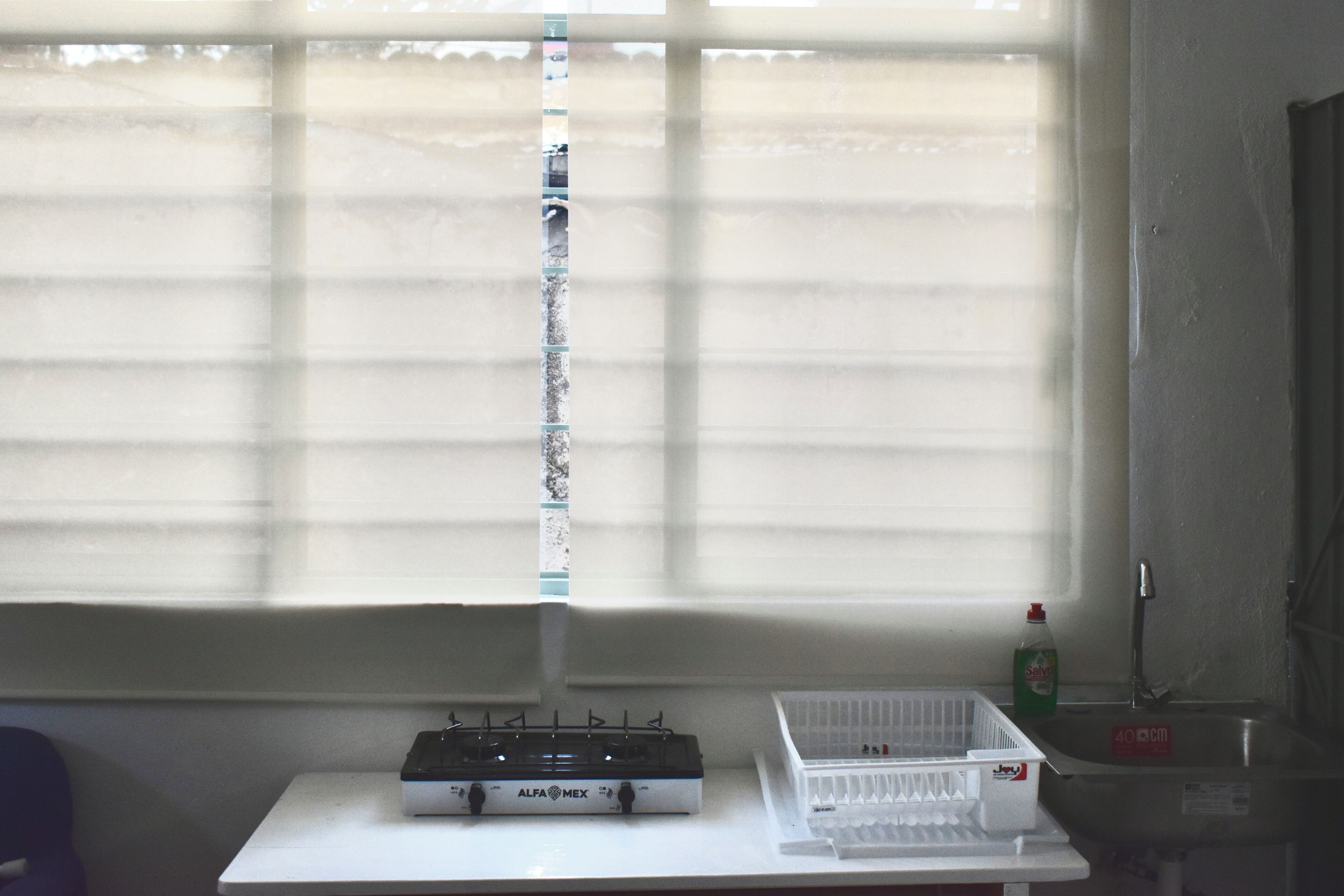 Mikrowelle, Wasserkocher mit Kaffee-/Teezubehör, Wasserkocher