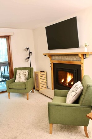 TV, fireplace, offices