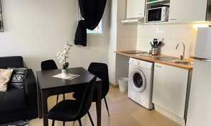 Interior - Apartments for 4 People (Avene)
