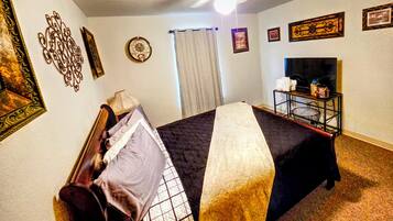 Ferros/tábuas de passar roupa, Wi-Fi, roupa de cama