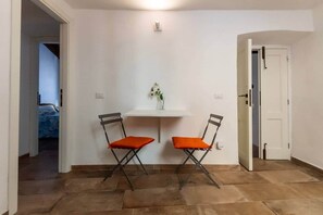 Interior - Sardinian Gallery Janna (Bosa)