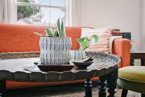 Interior - Tiny T in the City (Austin)