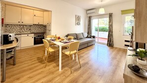 Living room - Vilamoura Downtown by Homing (Loulé)