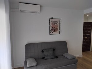 Smart TV - Apartment Roses (Santa Margarida) Near beach (Roses)