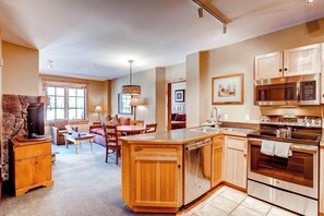 Fridge, microwave, oven, stovetop - 2BR Alpine Stay | Near the Lifts + Pool & Balcony (Keystone)