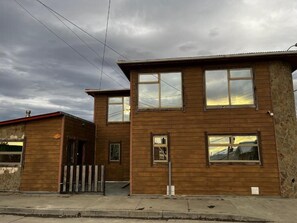 Exterior - hostel Rosa de los vientos  (Puerto Natales)