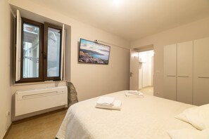 2 bedrooms, WiFi, bed sheets - S'Iscola (Bosa)