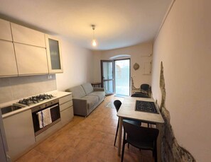 Interior - Sardinian Gallery S'Iscola (Bosa)