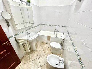 Hair dryer - Sardinian Gallery Sa Costa 33 (Bosa)