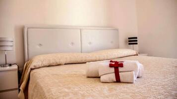 Bügeleisen/Bügelbrett, WLAN, Bettwäsche