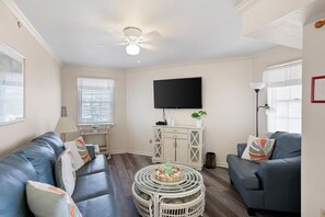 TV - Surfrider F — 70 Steps to the Sand • 3BR/2BA • 2 Balconies • Sleeps 8 (Dewey Beach)