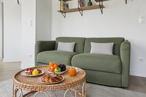 Interior - Lavie Maison : Private Terrace & Air Conditioning (Paris)