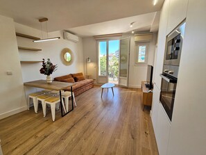 Basic Apartment | Living area - Apartamentos Zaragoza Reconquista 3000 (Zaragoza)