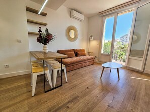 Basic Apartment | Living area - Apartamentos Zaragoza Reconquista 3000 (Zaragoza)