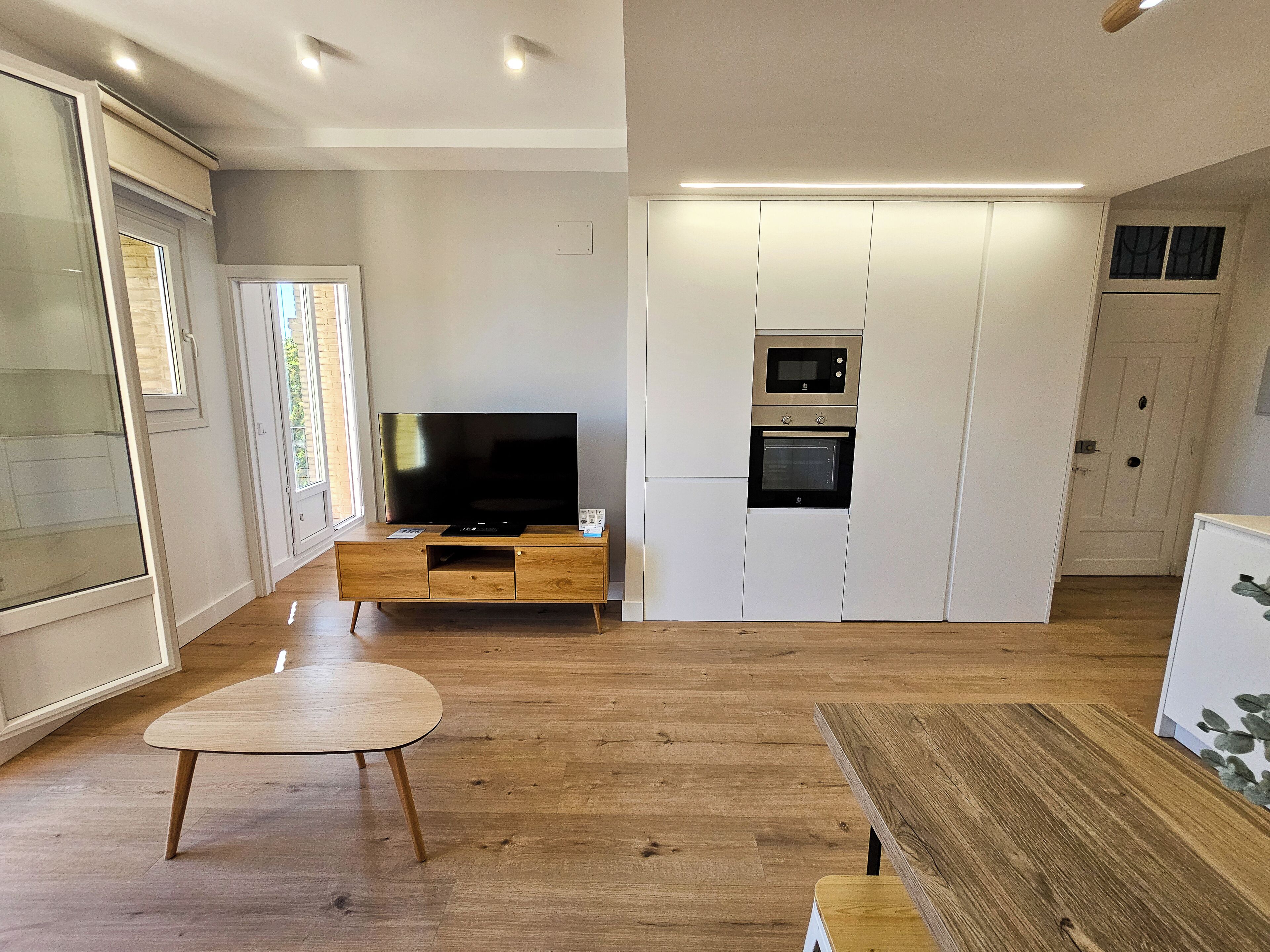 Basic Apartment | Living area