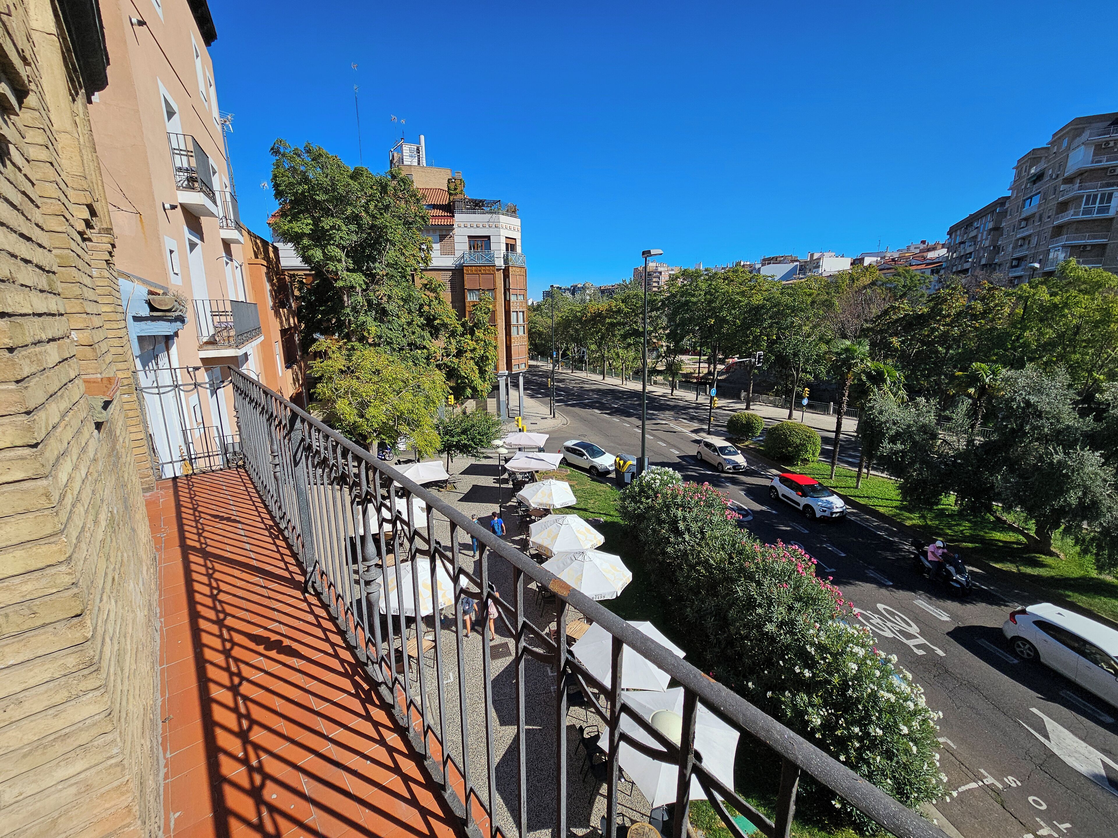 Basic Apartment | Terrace/patio
