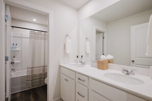 Towels, soap, toilet paper - Luxury Comfort Meets Exceptional Convenience (Bluffton)