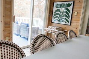 Dining - Hot Tub +Sauna + Game Room, near Wis. Dells and Baraboo (Baraboo)