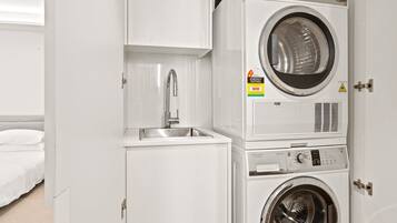 Apartment | Bathroom | Towels
