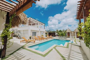 Pool - EVA Boutique Resort & SPA - The Cave (Savaneta)