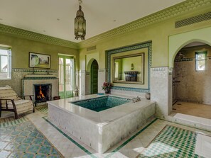 Spa - Casa Memoria - Six Bedroom Villa, Sleeps 12 (Marrakech)