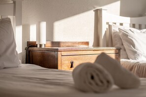 2 makuuhuonetta, silitysrauta/-lauta, ilmainen Wi-Fi, vuodevaatteet