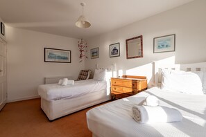 2 bedrooms, iron/ironing board, free WiFi, bed sheets - Mount Pleasant Lower (Elie)