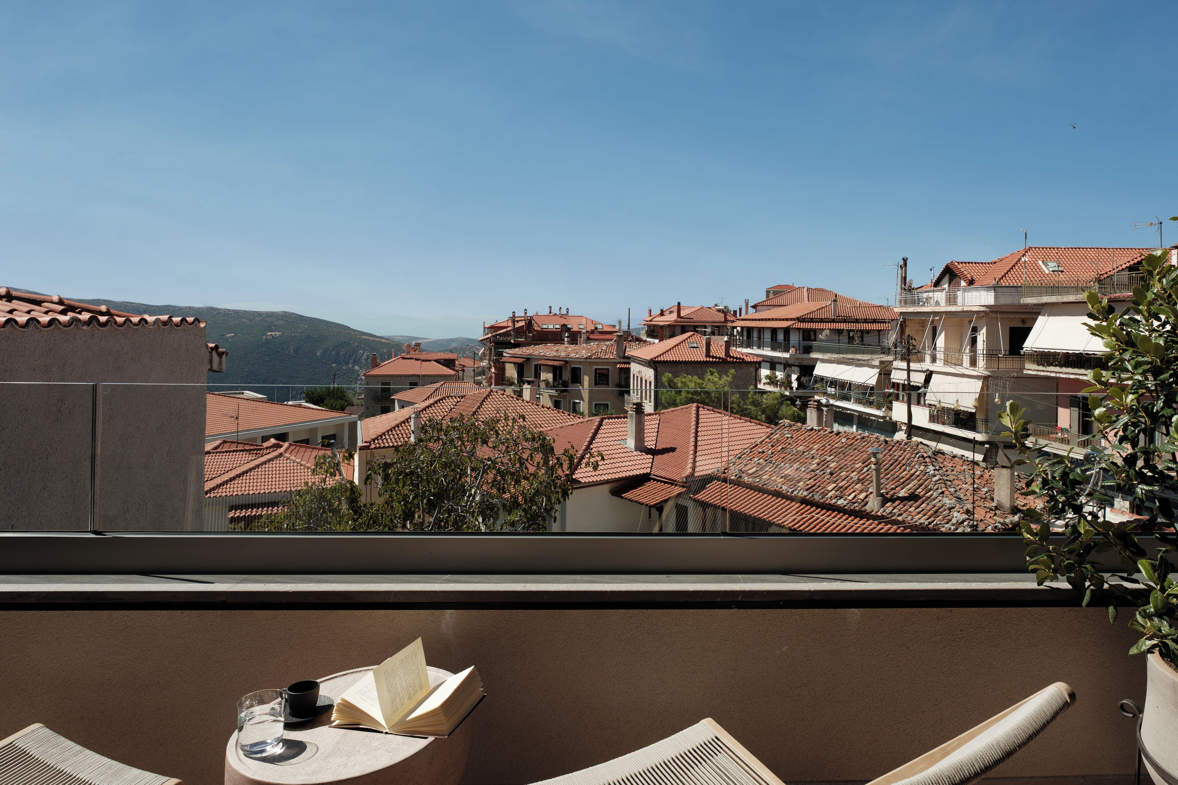 Luxury Suite, Mountain View | Peti besi dalam bilik, kalis bunyi, seterika/papan seterika 