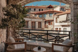 Property grounds - Ceci Suites (Arachova)