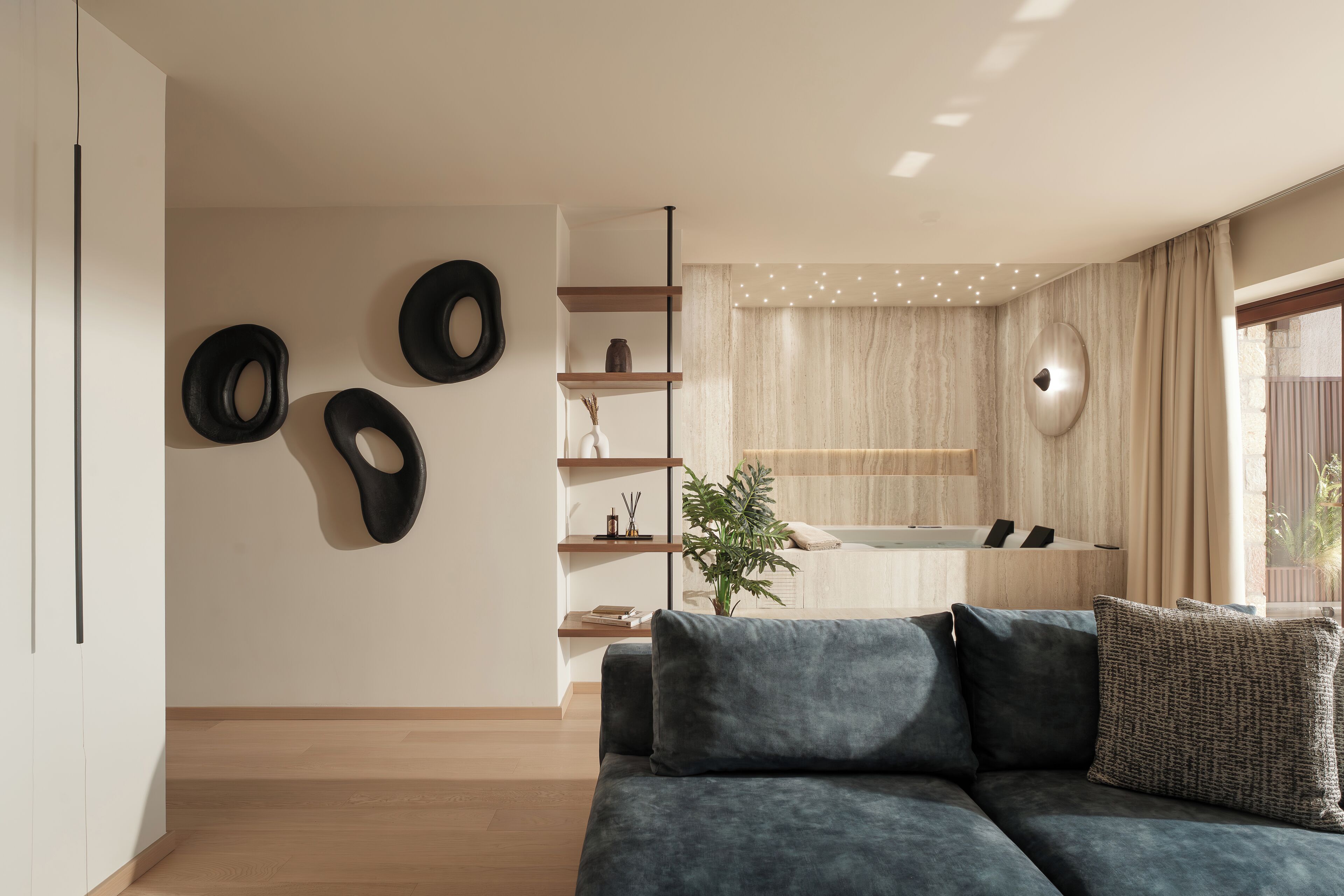 Luxury Suite, Mountain View | Private spa tub