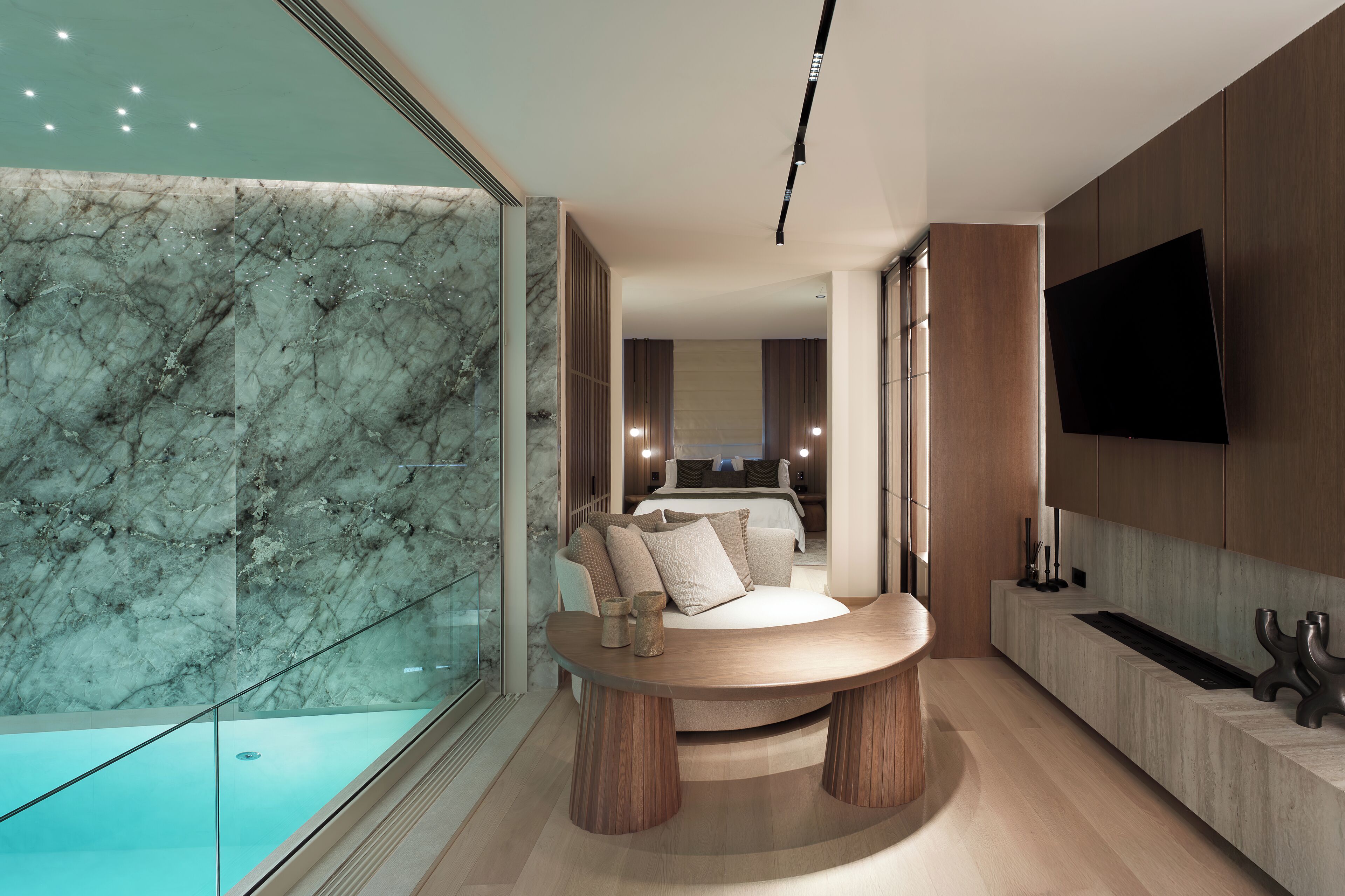 Superior Suite, Mountain View | In-room safe, soundproofing, iron/ironing board, free WiFi