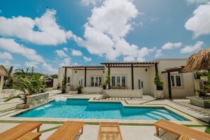 Pool - EVA Boutique Resort & SPA | 1BR|1BA| The Trupiaal (Savaneta)