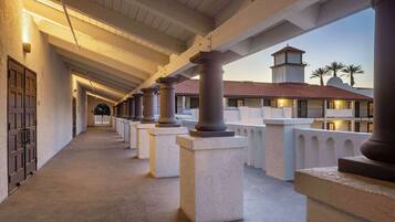 Enceinte de lâhĂ©bergement