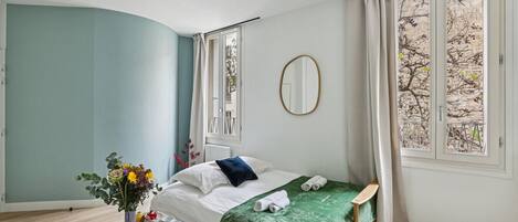 Strykejern/-brett, reiseseng for barn, wi-fi og sengetøy