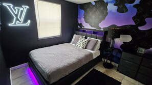 2 habitaciones, tabla de planchar con plancha y wifi gratis 