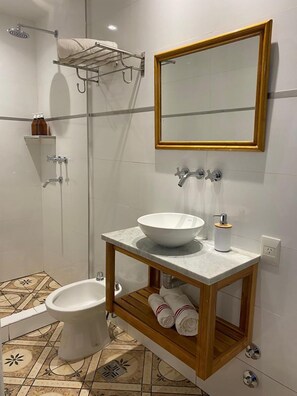 Comfort Apartment, Multiple Beds, Balcony | Bathroom - NatyHouse (Buenos Aires)