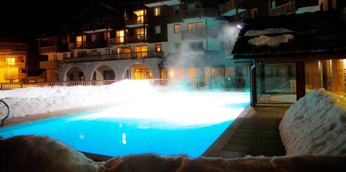 Val Cenis Les Alpages 4*, 4/6 people, 50m from the slopes, SPA, Swimming pool